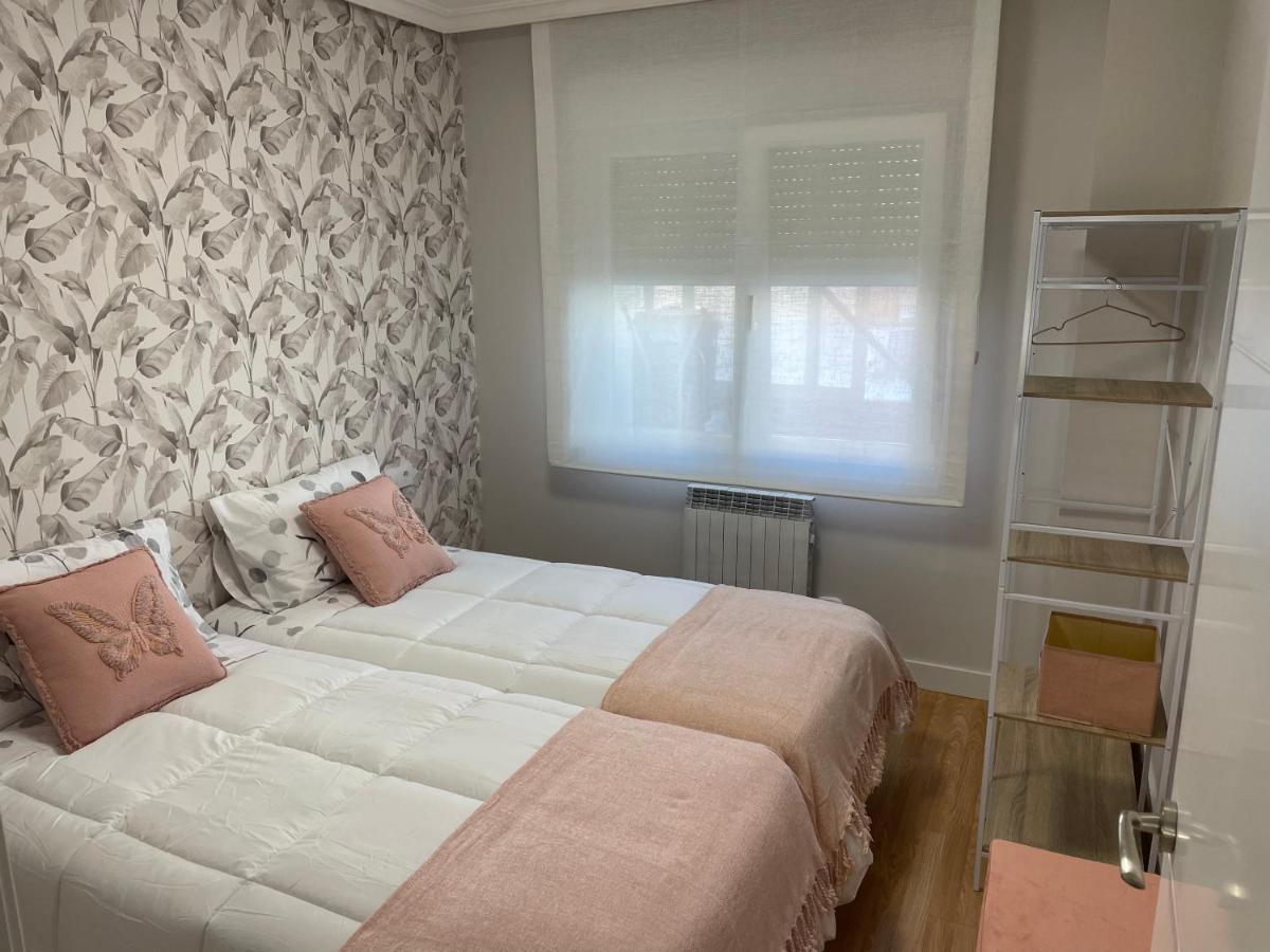 Apartamento Cuatro Estaciones Calahorra Exterior photo